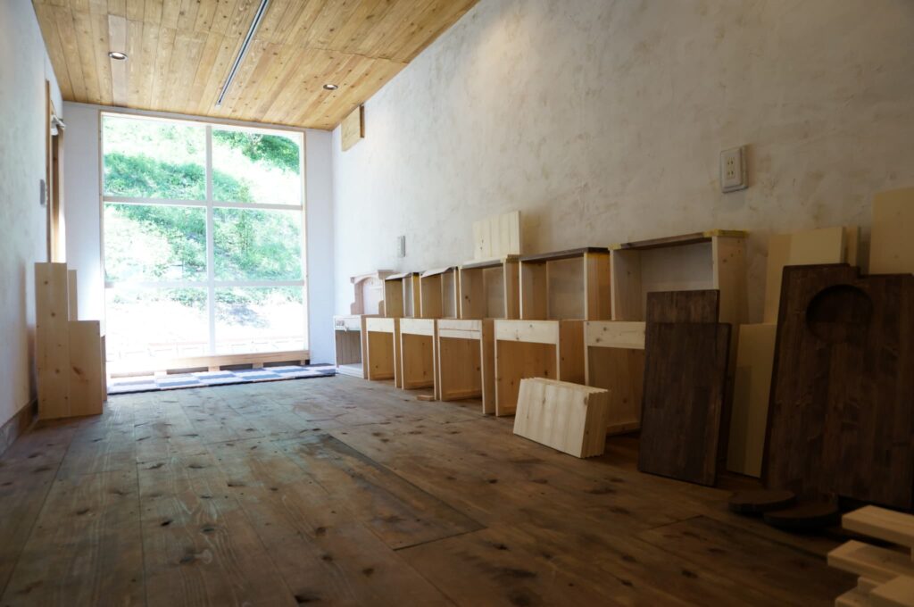 広島市で店舗内装ならseek freeplanning